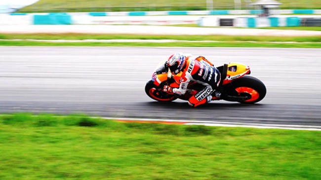 Sepang, Day 1: Pedrosa leader alle 15, Rossi indietro