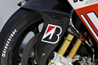 Bridgestone: niente gomme asimmetriche a Jerez