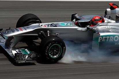 Qualifica 2, Sepang: escluso Michael Schumacher