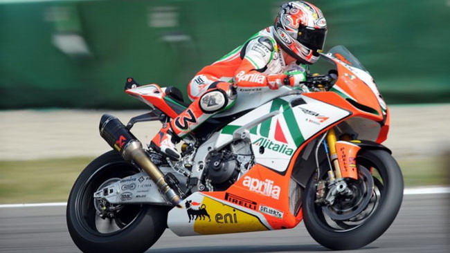 Biaggi si prende la Superpole di forza a Monza!