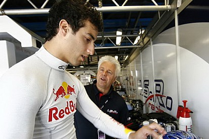 Tolti tutti i tempi a Daniel Ricciardo