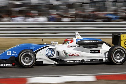 Munoz in pole provvisoria tra i marciapiedi di Pau