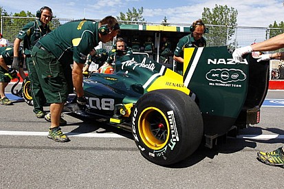 A Valencia debuttano le Pirelli PZero white medium