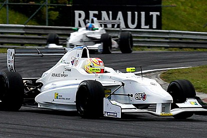 Secondo centro stagionale per Frijns in gara 1