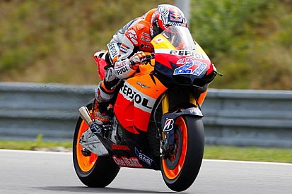 Test Brno: Stoner al top, ma le Yamaha 1000 sono lì!