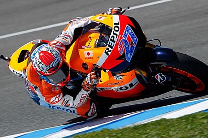 Phillip Island, Libere 1: Stoner cade ma comanda