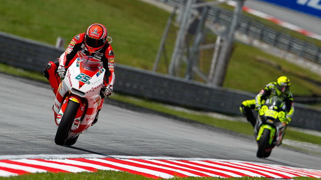 Sepang, Libere 2: Bradl suona la carica