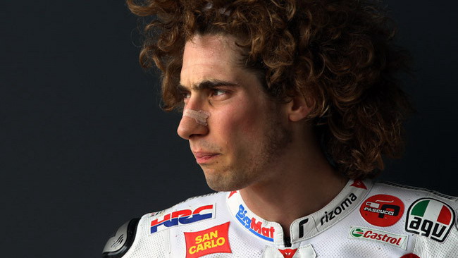 In 20.000 hanno salutato Sic alla camera ardente