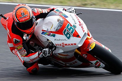 Valencia, Libere 1: Bradl detta subito il passo