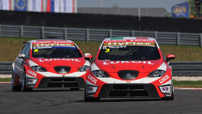 Tarquini regala la prima vittoria alla Seat!