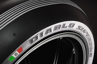 Pirelli con una gomma speciale per i 25 anni della SBK