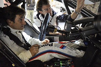 Zanardi si diverte al Nurburgring con la BMW DTM