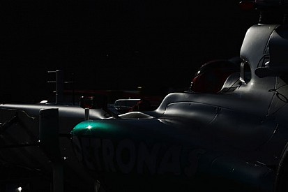 La Mercedes presenta la F1 W04 il 4 febbraio