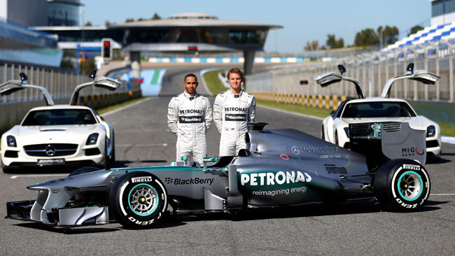 Ecco la Mercedes W04, la prima dell'era Hamilton