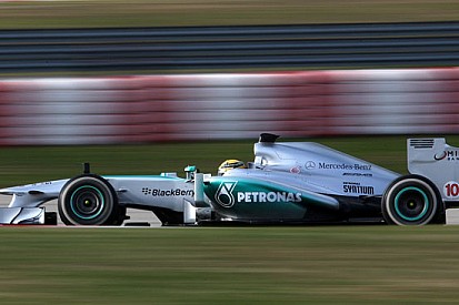 Barcellona, Day 3, Ore 10: Hamilton apre le danze