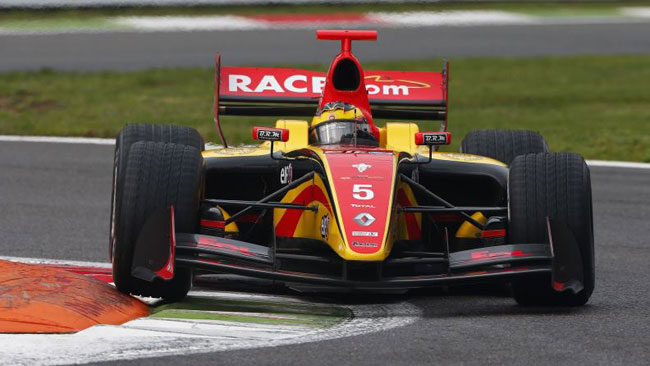 Debutto vincente per Vandoorne in gara 1 a Monza
