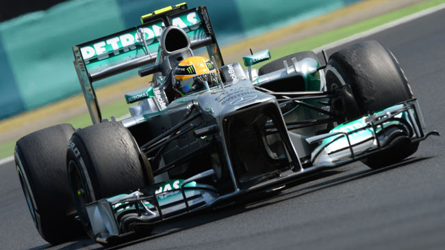 Hamilton centra la terza pole di seguito in Ungheria