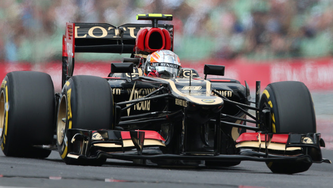 Sulla Lotus di Grosjean flette il fondo: è irregolare?