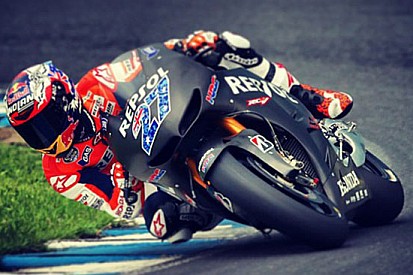 Solo 6 giri per Casey Stoner sulla Honda a Motegi