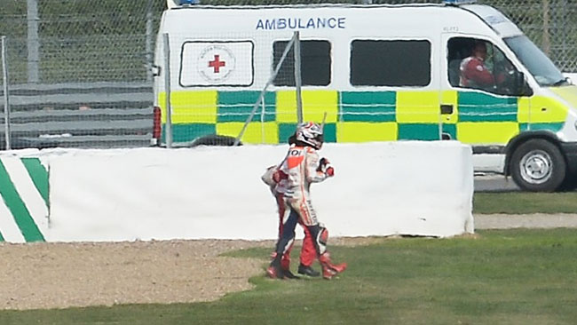 Lussazione della spalla sinistra per Marc Marquez