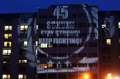 Un messaggio luminoso per Schumi a Grenoble