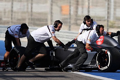 La Sauber si ferma e porta un'altra bandiera rossa