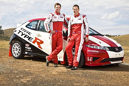 Eli Evans debutta con una Civic Type-R della J.A.S.