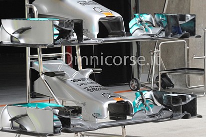 Ecco il nuovo muso corto della Mercedes W05!
