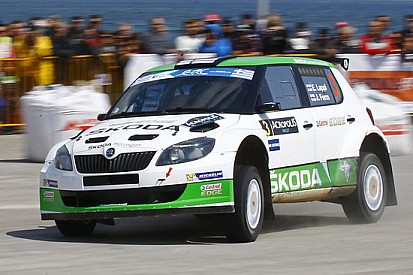 Irlanda, PS1: Lappi davanti alle due Peugeot