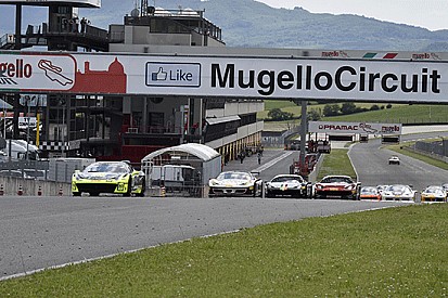 Erich Prinoth domina Gara 1 al Mugello