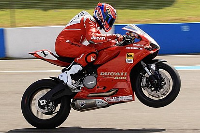 Fogarty sulla 899 per il ventennale del primo Mondiale