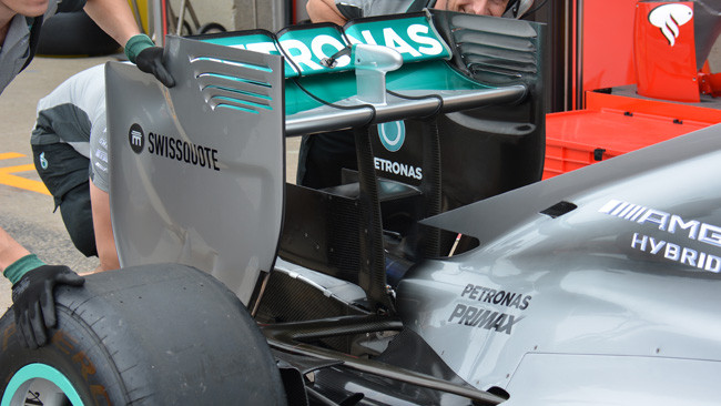 Mercedes: c'è il monkey seat anche in Canada