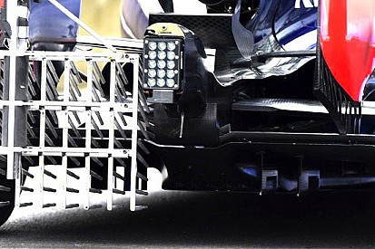 Red Bull: inedito diffusore con gli slot nelle paratie