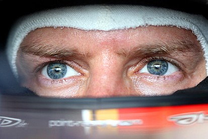 Vettel regala una Ferrari California al padre