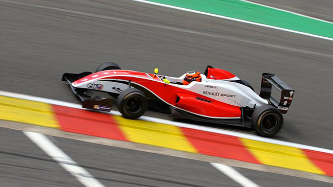 Jack Aitken domina Gara 2