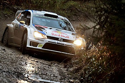 Galles, PS12: Mikkelsen cala il poker
