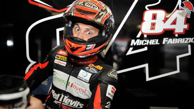Michel Fabrizio ai test di Jerez con l'Aprilia Red Devils