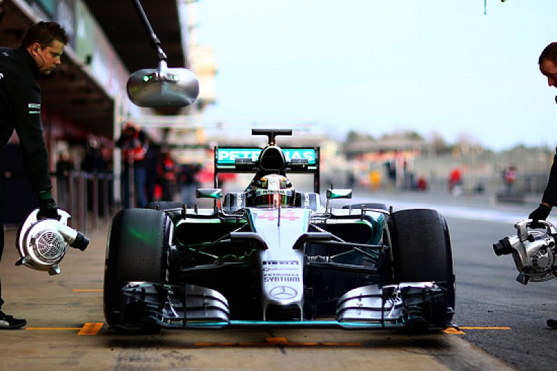 La Mercedes ricomincia con Hamilton a Barcellona