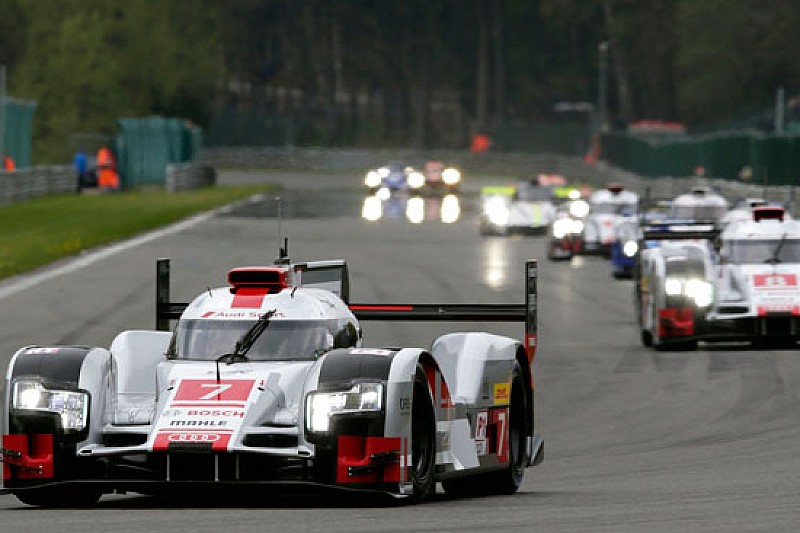 Spa, 4° Ora: che duello tra Audi e Porsche