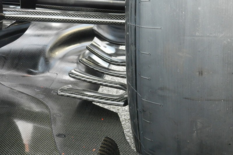 McLaren: flap orizzontali alla brake duct posteriore