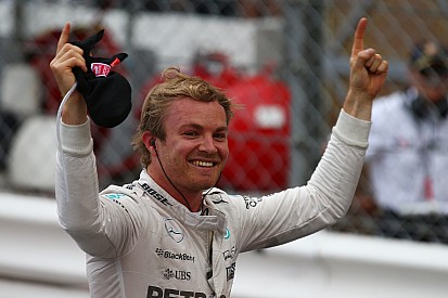 Nico Rosberg se lava las manos