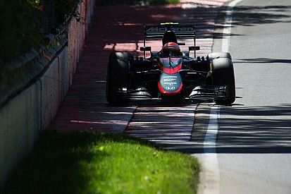 Un fin de semana complicado para Button