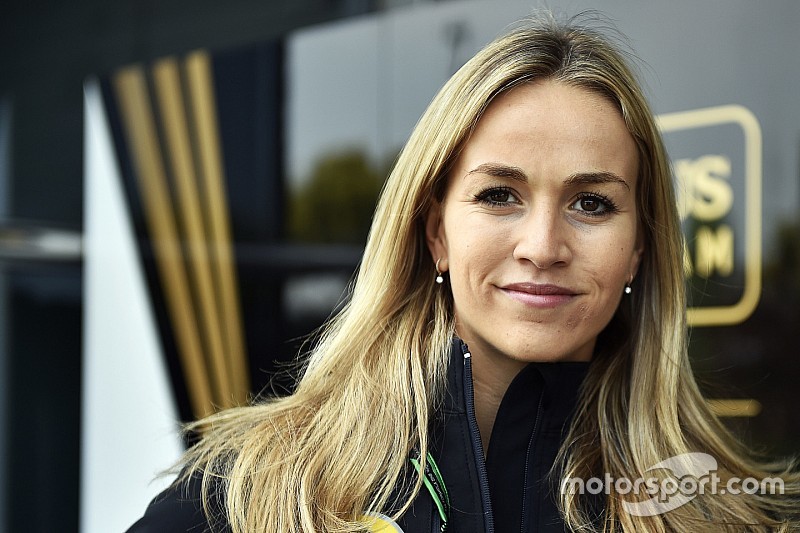 Mitch Evans frustrado al ver a Carmen Jordá en la F1