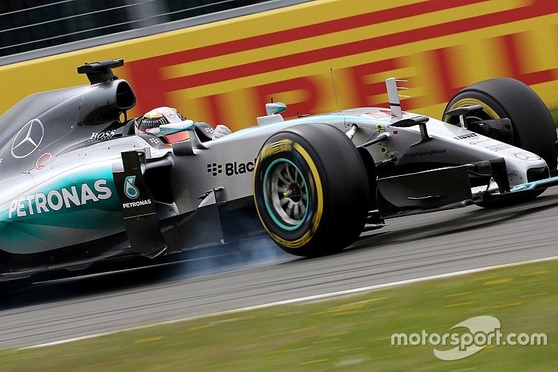 Lauda dice que los coches de F1 deben asustar a los pilotos