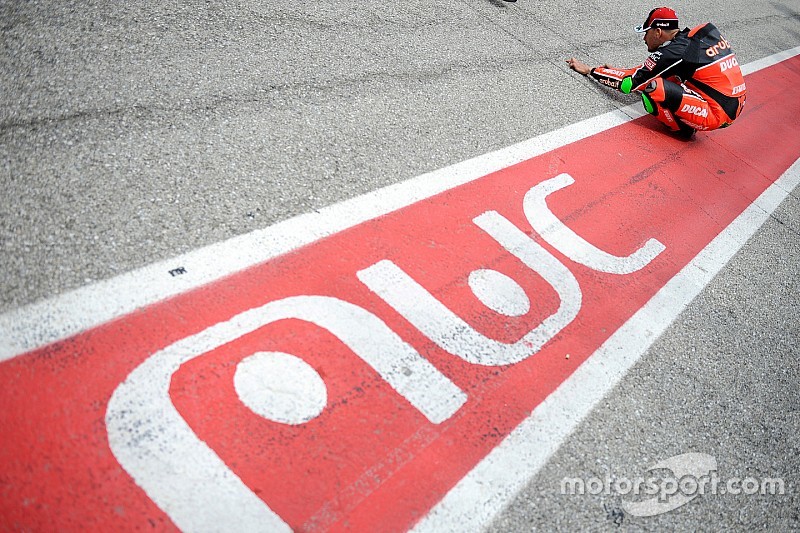 Ducati, entre chutes et chrono prometteurs