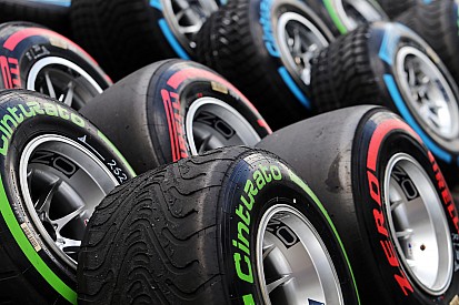 В Pirelli готовы разрешить свободный выбор шин в 2016 году