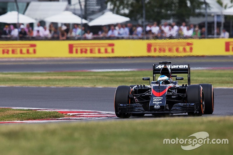 McLaren провела съемочный день в Сильверстоуне