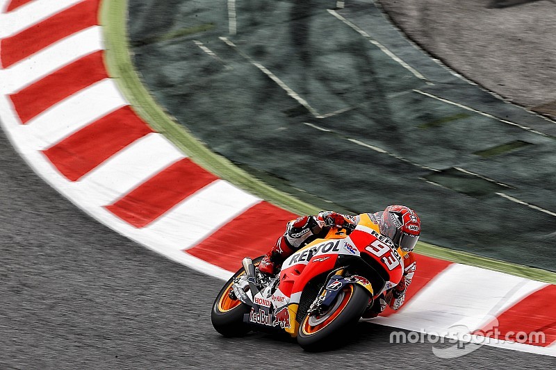 Márquez manda, seguido de Lorenzo y Rossi