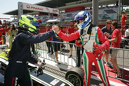 Ralf Aron senza rivali in Gara 1 al Mugello