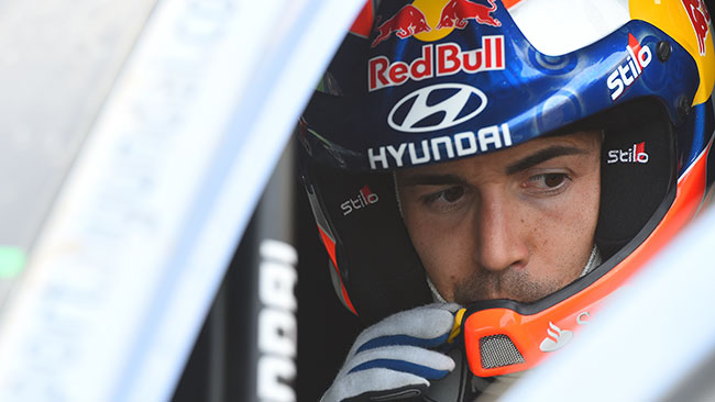 Portogallo, PS2: Dani Sordo si porta al comando